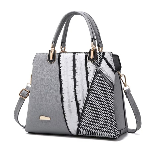 Handbags - 💙Gray, Black & White Striped Handbag
